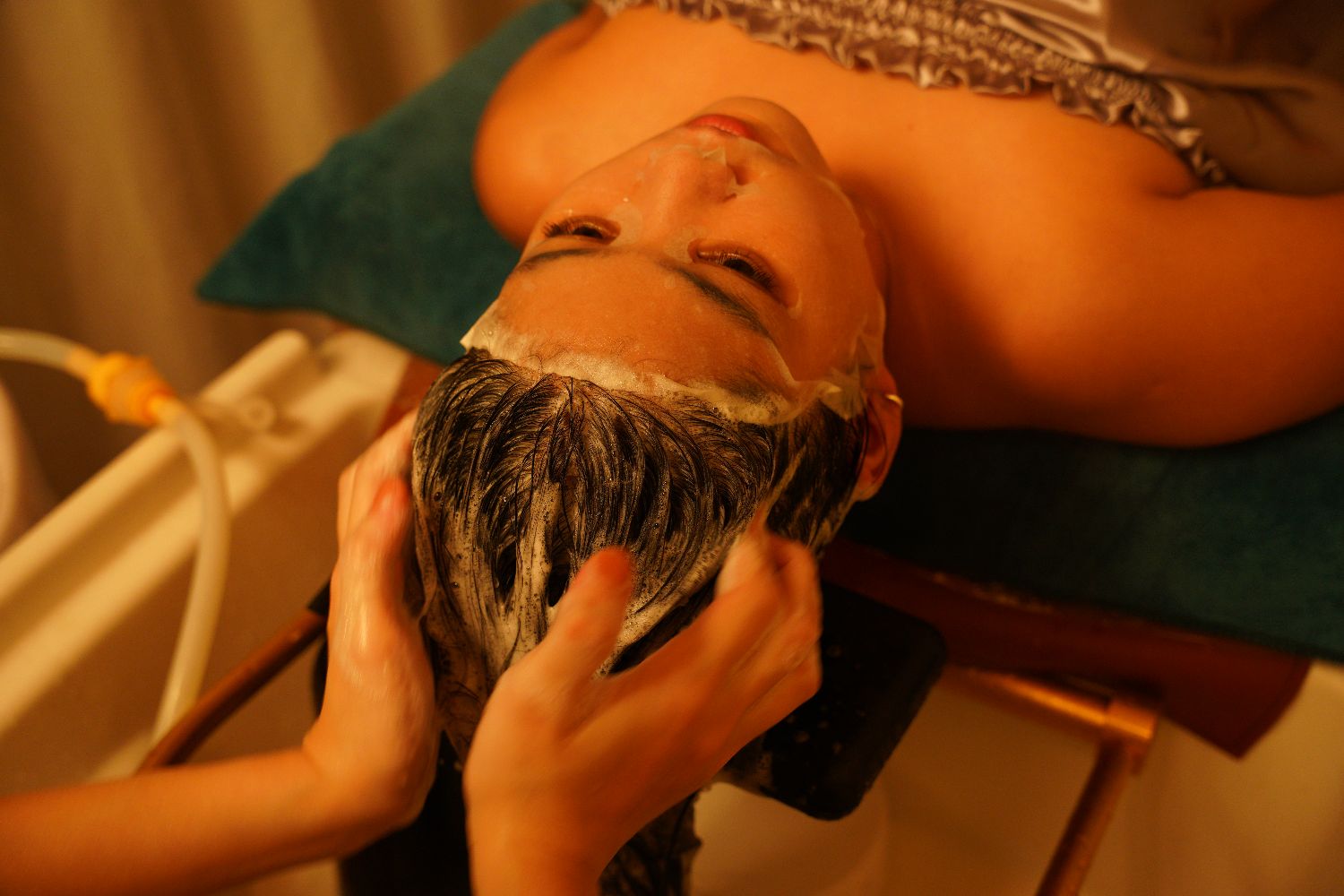 NOURISHING SHAMPOO NOURISHING SHAMPOO